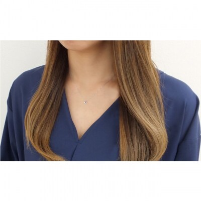 【K10WG】1粒 ダイヤモンド ムーン プチネックレス　J-512