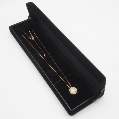 K18　0.5ctダイヤモンド　シンメトリーペンダントネックレス　HH-019924