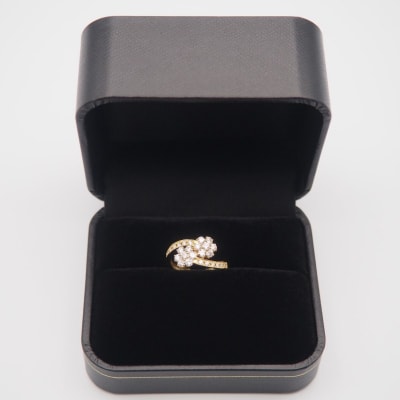 K18 1.0ct フラワーダイヤモンド リング　HR-009617