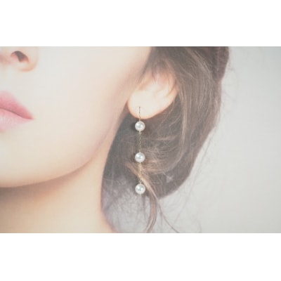 K18 あこや真珠 ロングフックピアス　JE320