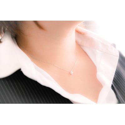 Pt900 フラワーネックレス CN-215