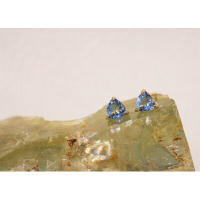 MB2004 △ピアス　アクアマリン