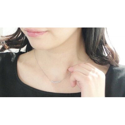 K18WG　0.30ct　ダイヤモンド　ラインペンダントp0067