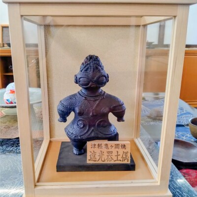 遮光器土偶の置物 (中) [0847]