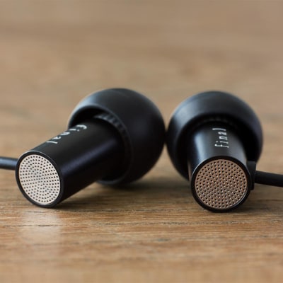 マイク付きハイレゾイヤホン final E2000C MATT BLACK