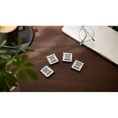 CFexpress 4.0 CFexpress Type B メモリーカード 165GB