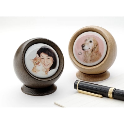 手元供養にも使える写真陶板付き宝物入れ「たまてまり」
