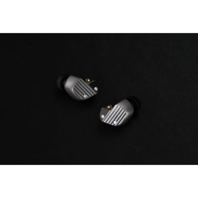 final 新 フラッグシップ 有線イヤホン A10000 ダイヤモンド振動板