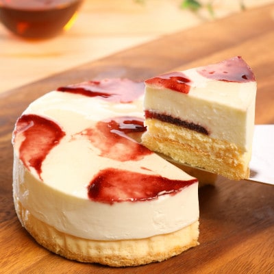 【9月8日～9月12日発送予定】敬老の日ギフト 山ぶどうWチーズケーキ 11-8