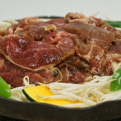 阿部精肉店の味付ジンギスカン(500g×2)豚上味噌ホルモン(300g×2)【16000301】
