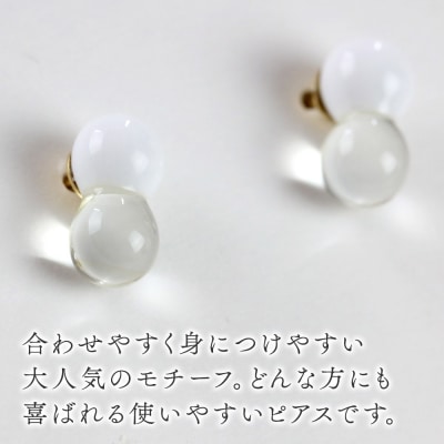雪だるまピアス 【白×クリア】|15_shc-260101