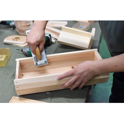 天竜杉のぬくもりを　ネコの寝床