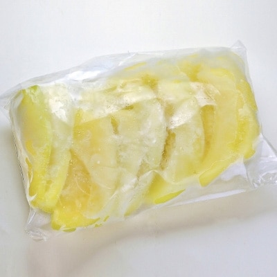 「2021年4月中旬発送」【クラウンメロン】完熟冷凍カットメロン1kg 【冷凍便】