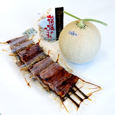 【2022年6月上旬発送】【夢の贅沢セット】浜名湖うなぎ串蒲焼5枚&クラウンメロン　中玉1玉