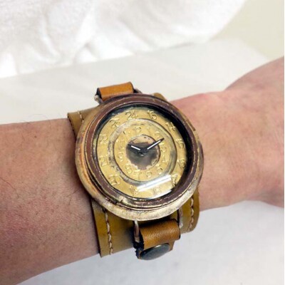 HR24の大型サイズ手作り時計　G(男性用)黄茶[No5895-0303]