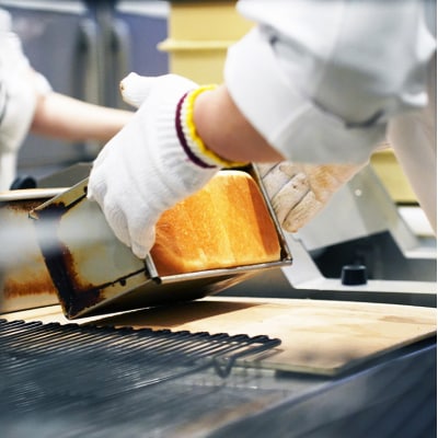 道の駅三矢の里あきたかた 美味しくて懺悔 食パン引換券+レストランお食事券[No5895-0834]