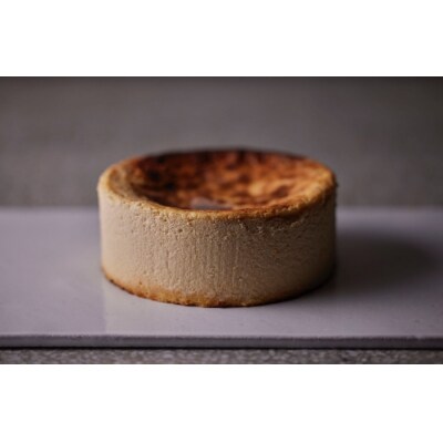 【PATISSERIE ASAKO IWAYANAGI】バスクチーズケーキ