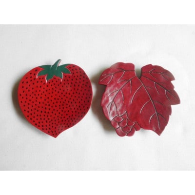 【漆器】葉の柄の豆皿 6枚と果物の柄の豆皿 5枚　計11枚セット(各直径 約8～11cm)