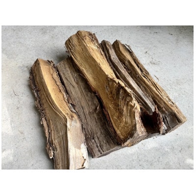 林業芸術社　2年乾燥薪(広葉樹約22cm /約10Kg分/中割り～)御代田町面替