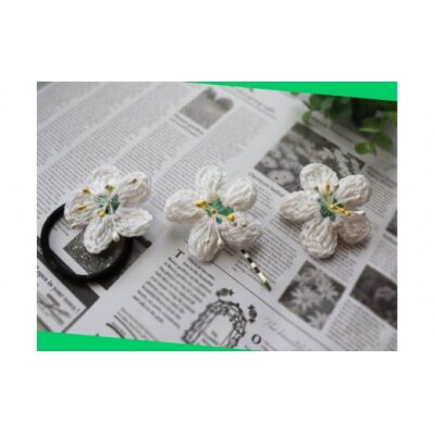 【ヘアピン 3個】バイカオウレンのハンドメイドアクセサリー