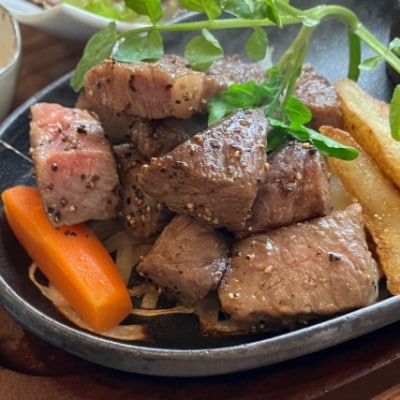 【毎月定期便】しまね和牛(ロースすき焼き・サーロインステーキ・訳ありサイコロステーキ)全3回