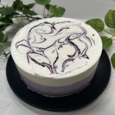 日の出産ブルーベリーを使用したレアチーズケーキと溶けない和風アイスキャンディー 葛バーの詰め合わせ