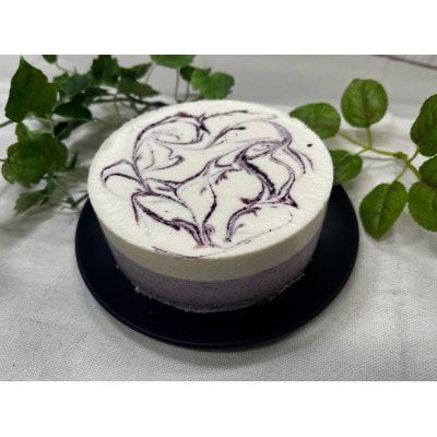 日の出産ブルーベリーを使用した、ベイクドチーズケーキとレアチーズケーキのセット
