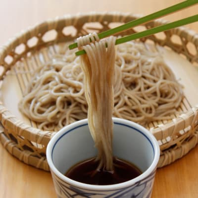 【酒井製麺所】山形秘伝の味 こんにゃくそば 1.5kg [20人前] FZ26-802