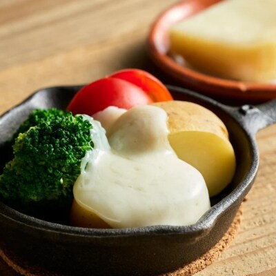 CHEESE STAND 東京セミハードチーズホール1/4サイズ