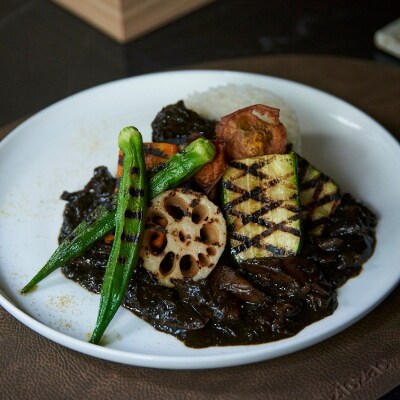 [ビストロエビテイ]短角牛 黒カレー