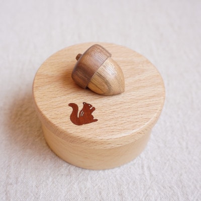 木象嵌　どんぐりの小箱(りす)どんぐり型の持ち手がかわいい木製の小箱【夢工房】