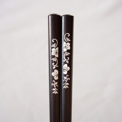 夢工房　貝象嵌箸「唐花文様(唐花)」銘木・黒檀　22.5cm　箸1膳