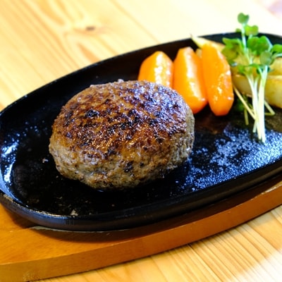 お肉屋さんの手作り阿波牛ハンバーグと自家製ウインナーセット
