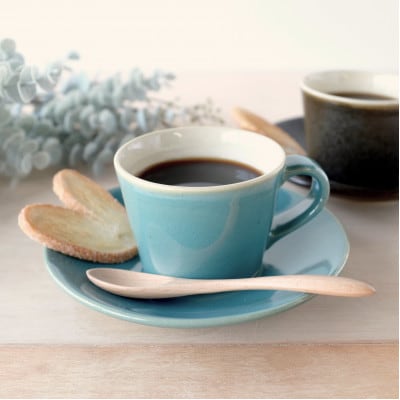 益子焼「くく」コーヒーカップ&ソーサーペアセット　柚子肌黒 × 青磁