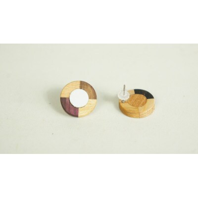 寄木と陶片のピアス(ワラ白)