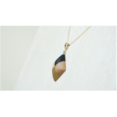 寄木のダイヤネックレス