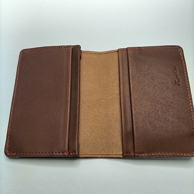 ハンドメイド　牛革名刺入れ(こげ茶)