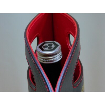 牛革使用　ワインキャリー1本用(赤黒)　