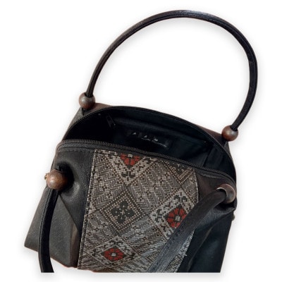 大島紬台形バッグ(泥龍郷柄 赤 3.5玉)