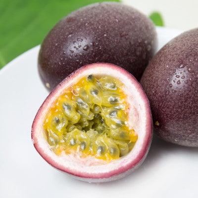 【さとふる限定】【奄美大島産】パッションフルーツ (1kg / 12～15玉入) ご家庭用