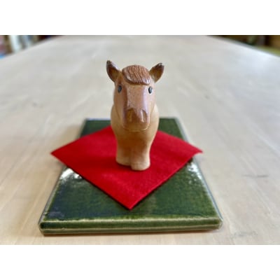 しんとく焼き 2026年干支の置物「午」(焼き締め) AC-0902