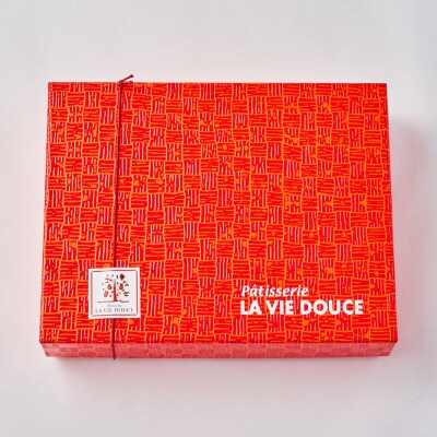 ラヴィバニラサンド8個入り_0016-002-S05