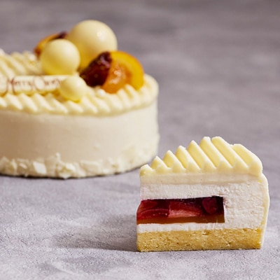 京王プラザホテル クリスマスケーキ「エグリーズ ブランシュ」_0041-034-S07