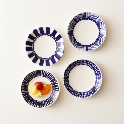 テシオ　藍群青 豆皿　4枚組(吾亦紅/松葉/十草/雛菊) 【kt032-064-1】