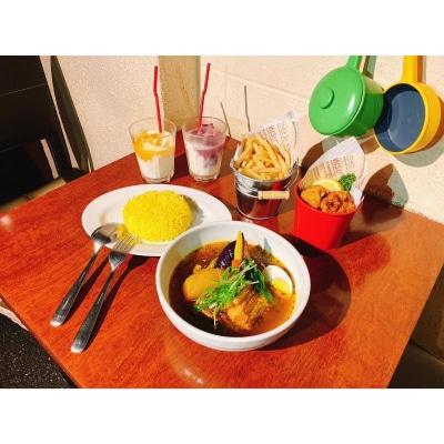 ミシュラン東京ビブグルマン掲載のこってり【黒スープ】角煮スープカレー2人前 【kt107-003】