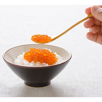 北海道産　いくら醤油漬150g×2≪天然秋鮭卵使用≫
