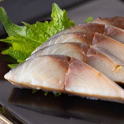 鯖4種食べ比べセット　計4枚(しめさば・鯖の冷燻・鯖の一夜干し・さば七味干し)