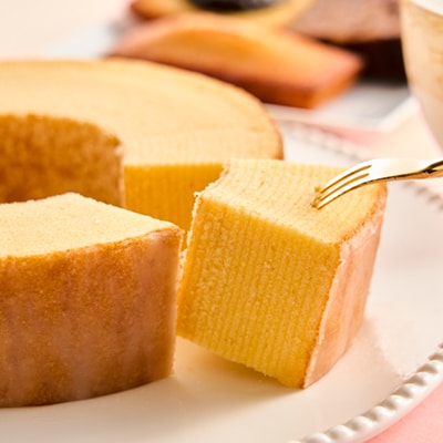 【さとふる限定】レ・アントルメ国立スペシャルギフトセット(バウムクーヘンと焼き菓子6種類)