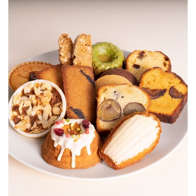 季節のシュトーレンと焼菓子の贅沢お詰め合わせ