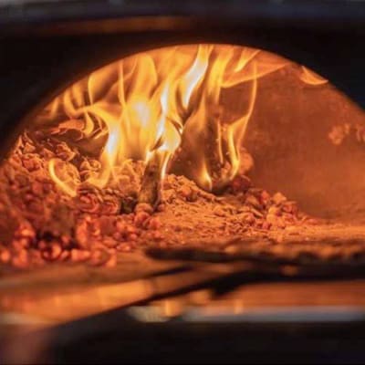 【青森県弘前市】ピッツェリア ミーアで使える商品券 10,000円分|24_pzm-041001